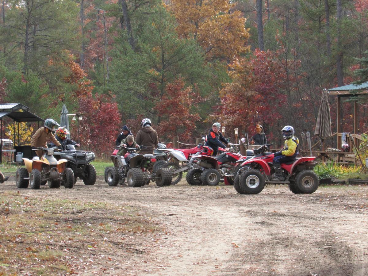 Best Bear Lodge & Campground Irons Dış mekan fotoğraf