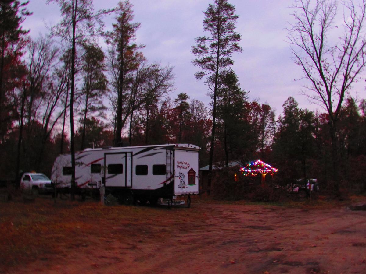Best Bear Lodge & Campground Irons Dış mekan fotoğraf