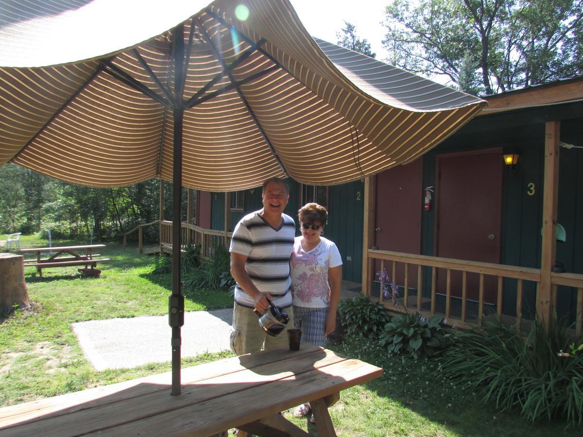 Best Bear Lodge & Campground Irons Dış mekan fotoğraf
